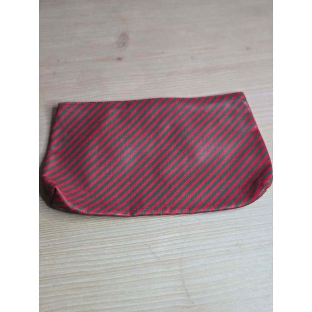 Vintage Gucci cosmetic bag - Picture 2 of 9